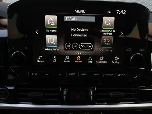 Used 2024 Nissan Pathfinder Platinum w/ Cargo Package FWD image 8