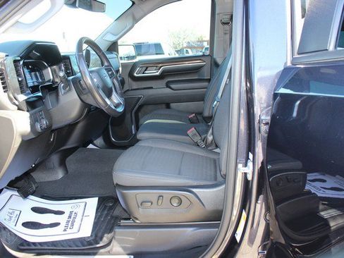 Used 2022 Chevrolet Silverado 1500 RST image 7