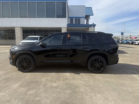 New 2026 Chevrolet Traverse LT image 16