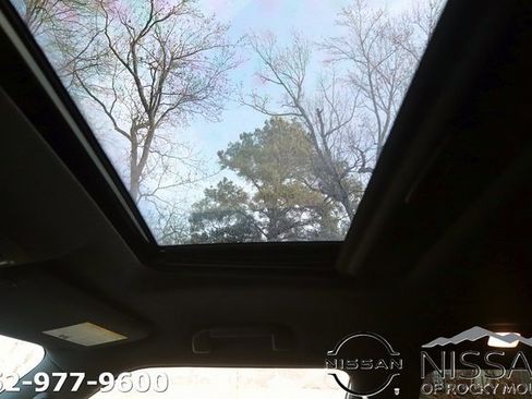 Used 2024 INFINITI QX80 Sensory image 33