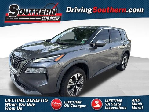 Used 2021 Nissan Rogue SV FWD image 1
