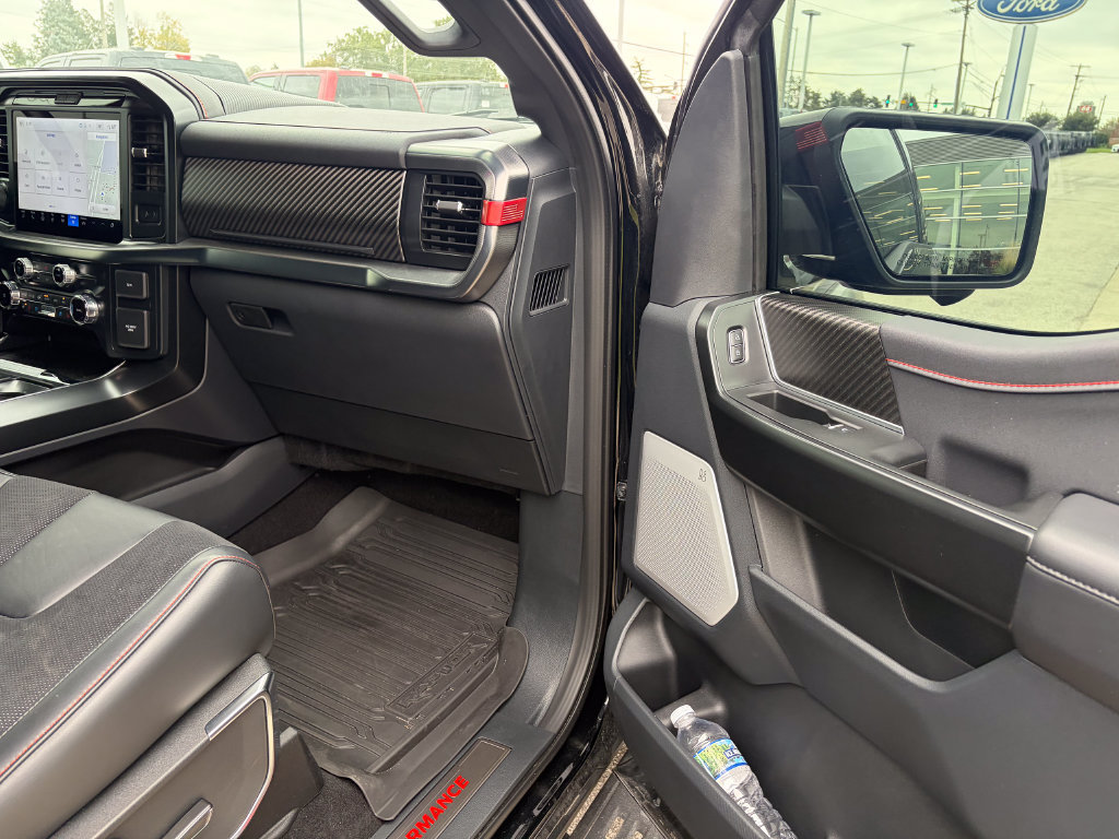 Used 2025 Ford F150 Raptor AWD/4WD image 17