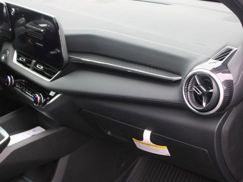 New 2026 Chevrolet Equinox LT FWD image 29