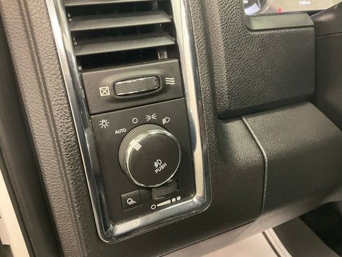 Used 2016 RAM 1500 Laramie w/ Convenience Group image 14