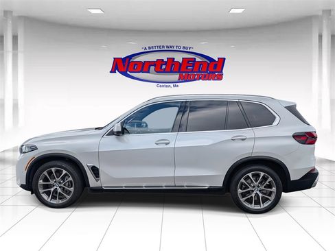 Used 2024 BMW X5 xDrive40i image 4