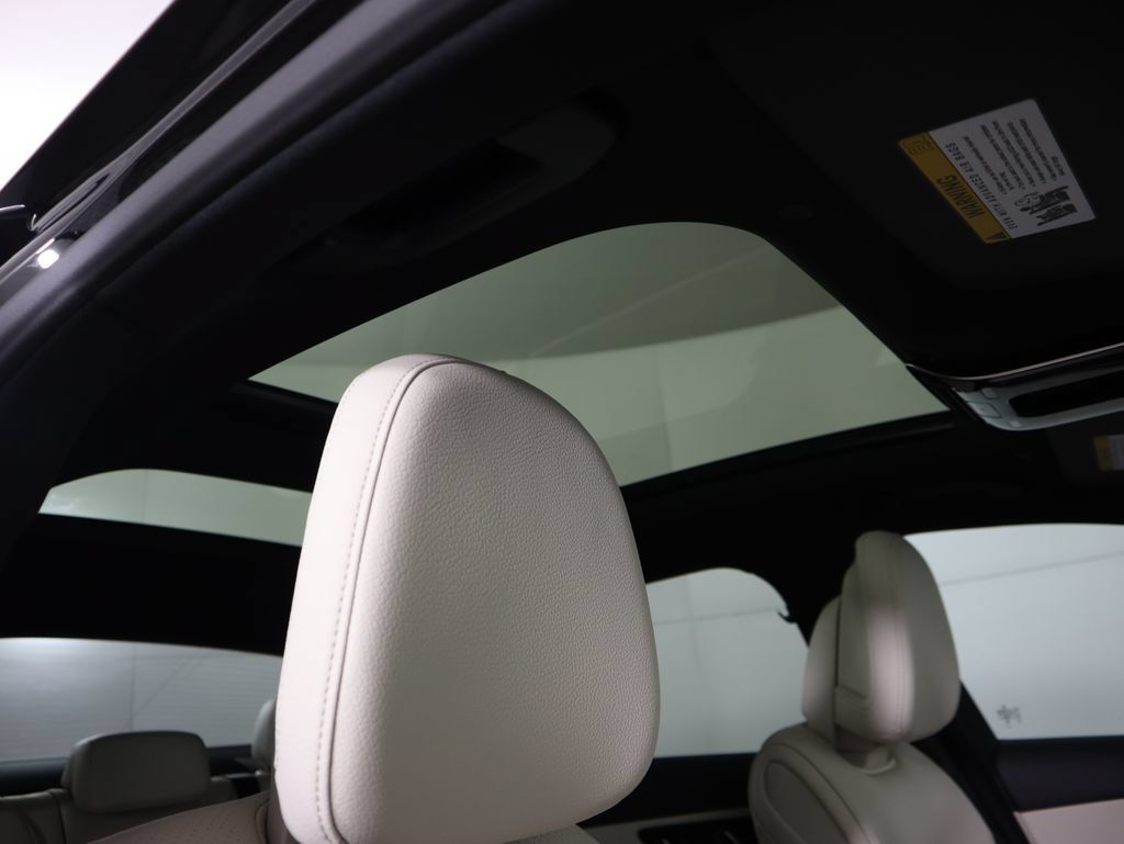 Used 2026 Mercedes-Benz C 300 Sedan image 19
