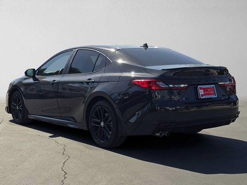 Certified 2025 Toyota Camry SE FWD image 5