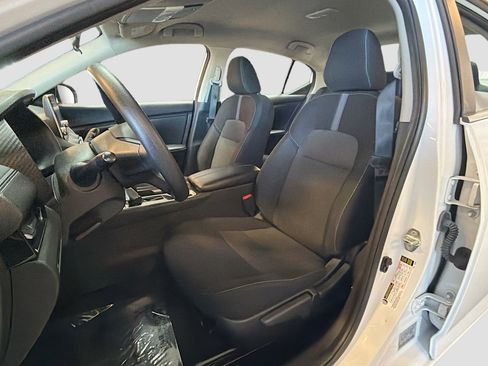 Used 2025 Nissan Sentra SV image 13