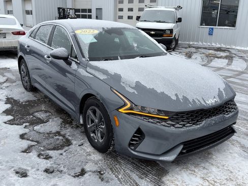 Used 2022 Kia K5 LXS image 3