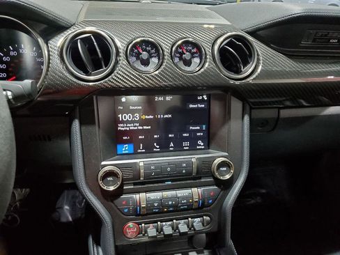 Used 2019 Ford Mustang Shelby GT350 w/ Technology Package image 23