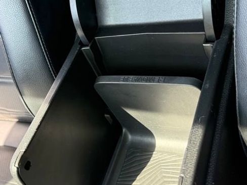 Used 2017 Honda CR-V Touring image 22