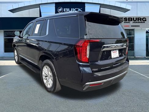Used 2023 GMC Yukon SLT w/ SLT Premium Package AWD/4WD image 5