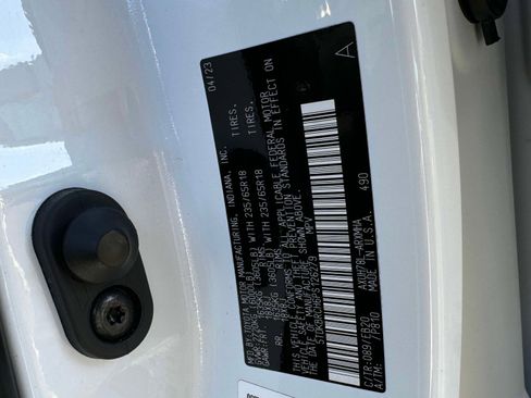 Used 2023 Toyota Highlander XLE image 21