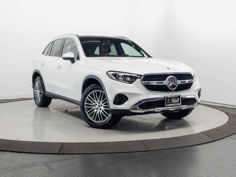 Certified 2026 Mercedes-Benz GLC 300 4MATIC image 1