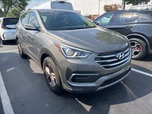 Used 2018 Hyundai Santa Fe Sport image 2