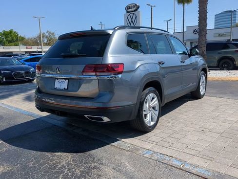 Certified 2023 Volkswagen Atlas SE image 4