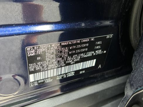 Used 2025 Toyota RAV4 XLE Premium w/ Weather Package AWD/4WD image 28
