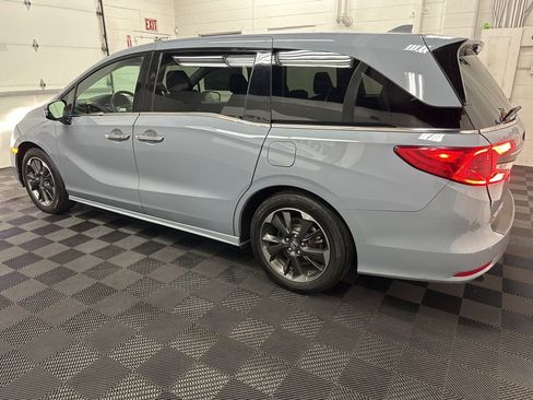 Used 2024 Honda Odyssey Elite image 6