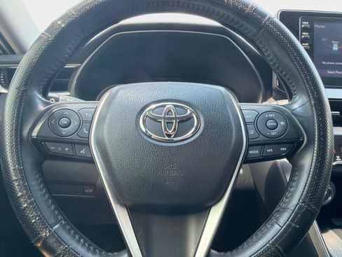 Used 2021 Toyota Venza LE AWD/4WD image 26