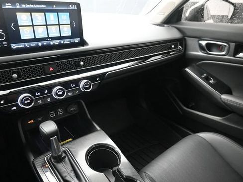 Certified 2024 Honda Civic Touring image 29