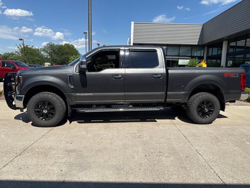Used 2019 Ford F250 XLT w/ XLT Premium Package AWD/4WD image 8