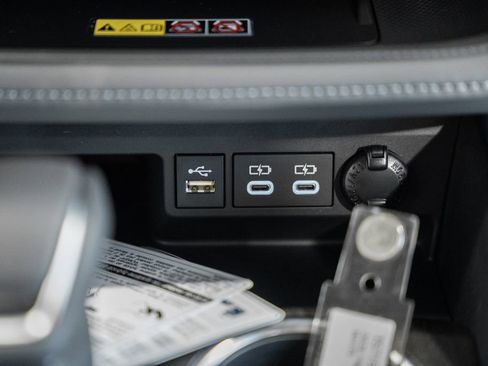 New 2026 Toyota Highlander Platinum image 26