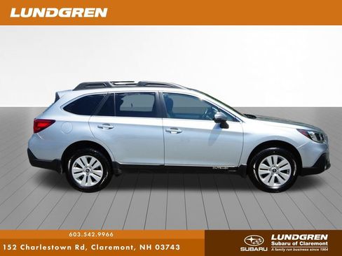 Used 2019 Subaru Outback 2.5i Premium AWD/4WD image 2