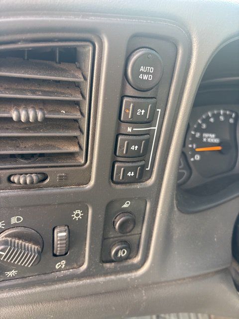 Used 2003 GMC Sierra 1500 SLE w/ Off-Road Package AWD/4WD image 16