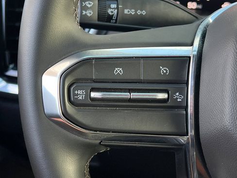 Used 2026 GMC Canyon Elevation RWD image 32