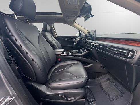 Certified 2022 Lincoln Nautilus Reserve image 15