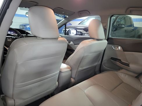 Used 2012 Honda Civic Hybrid Sedan image 16