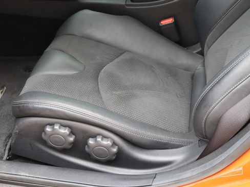 Used 2024 Nissan Z Performance w/ Heritage Edition RWD image 13