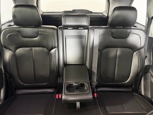 Used 2023 Jeep Grand Cherokee 4WD 4xe w/ Luxury Tech Group II image 19