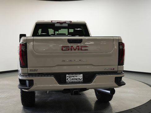 New 2026 GMC Sierra 2500 AT4 w/ AT4 Premium Plus Package AWD/4WD image 9