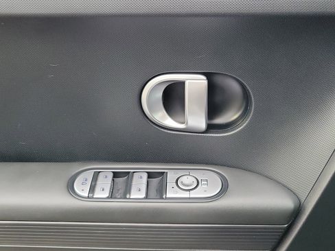 Certified 2024 Hyundai Ioniq 5 SEL RWD image 19