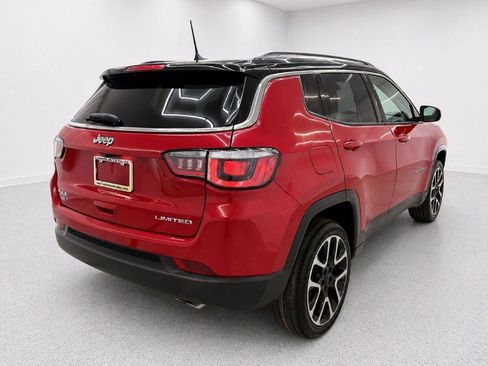 Used 2018 Jeep Compass Limited AWD/4WD image 3