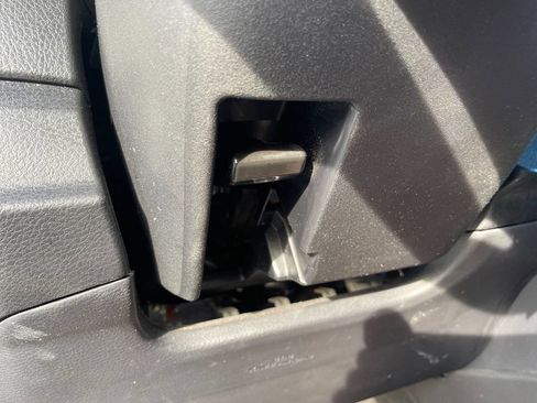 Used 2014 Toyota Corolla LE image 43