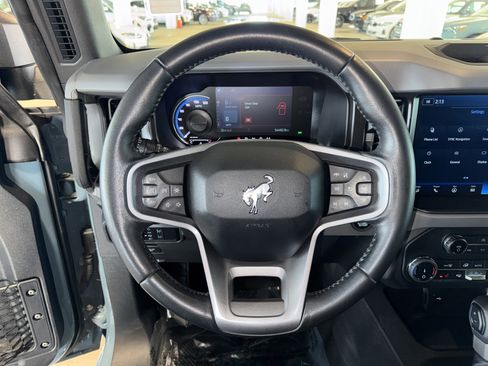 Used 2022 Ford Bronco Everglades image 20