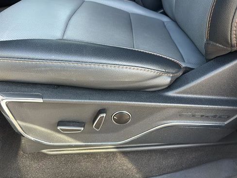 Certified 2022 Ford F150 Lightning Lariat image 12