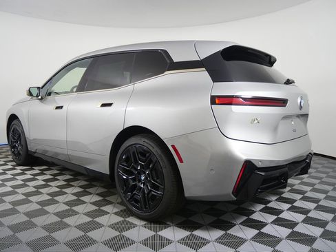 Used 2026 BMW iX xDrive45 w/ M Sport Package image 5