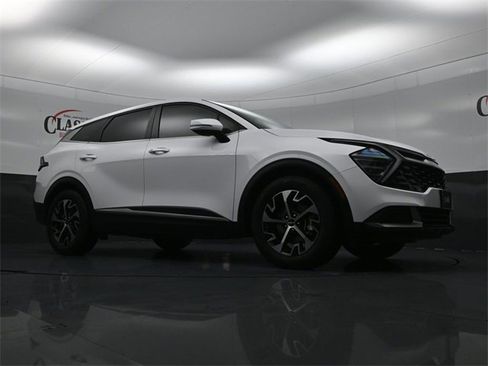 Used 2024 Kia Sportage EX image 29