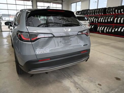 Used 2023 Honda HR-V Sport image 7