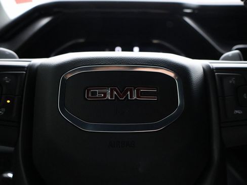 Used 2024 GMC Sierra 1500 AT4 w/ Technology Package image 26