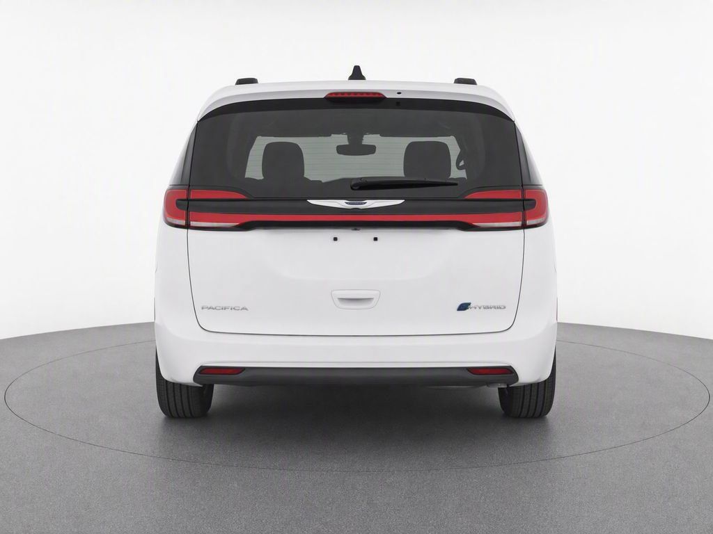 Used 2022 Chrysler Pacifica Touring-L FWD image 7