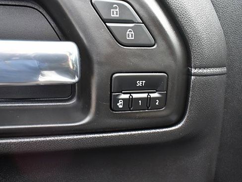 Used 2021 Chevrolet Silverado 2500 High Country w/ Z71 Off-Road Package image 17