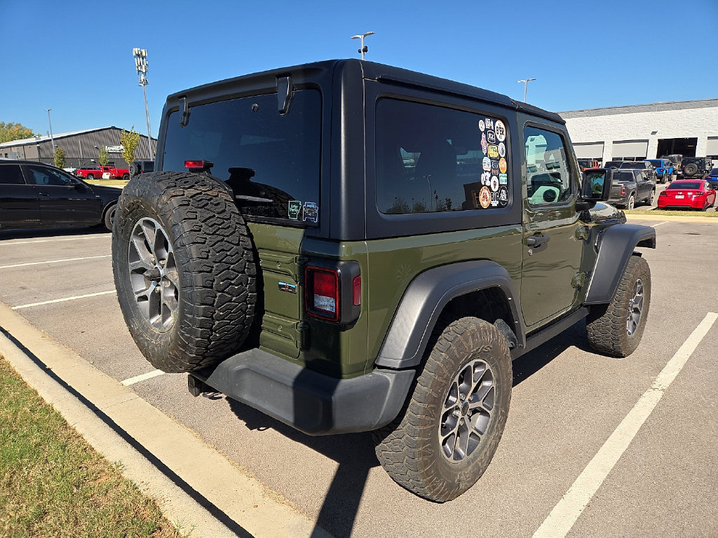 Used 2024 Jeep Wrangler Sport AWD/4WD image 3
