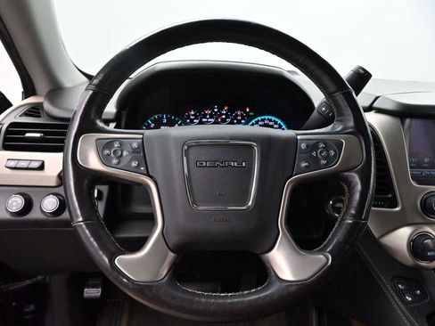 Used 2018 GMC Yukon XL Denali w/ Denali Ultimate Package AWD/4WD image 15