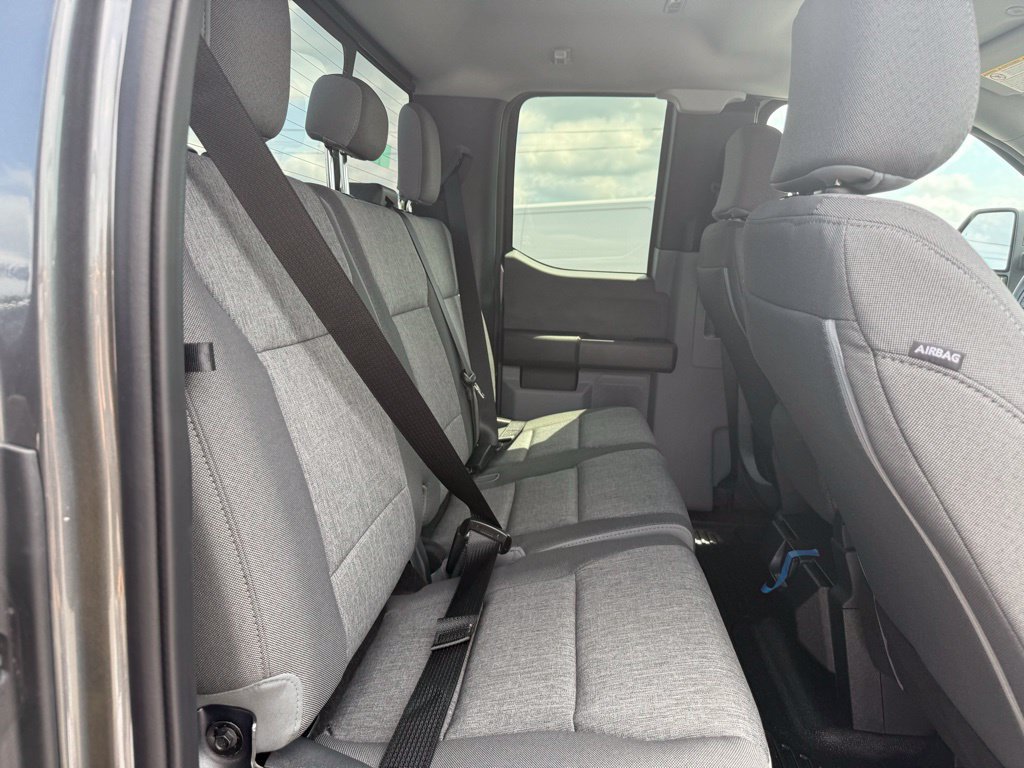 New 2025 Ford F350 XL w/ 360-Degree Camera Package RWD image 37