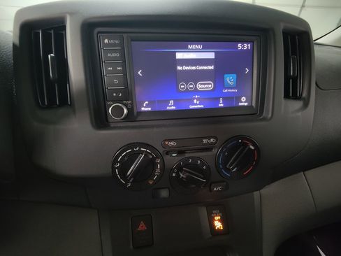 Used 2021 Nissan NV200 S image 28