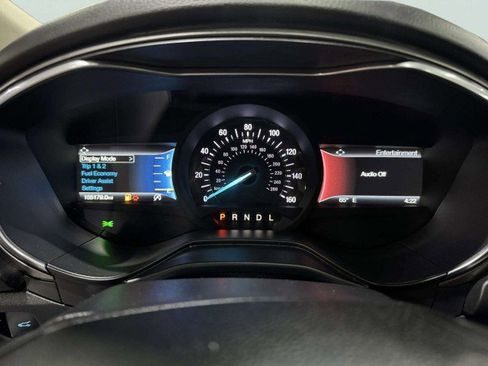 Used 2020 Ford Fusion SE image 25